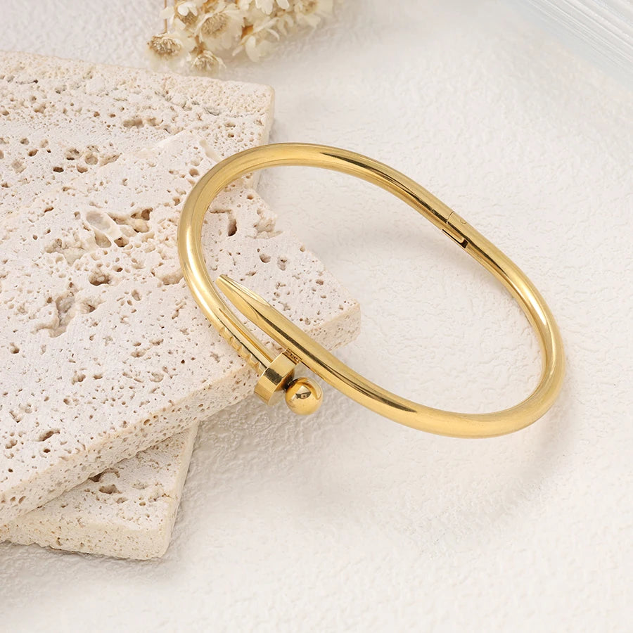 American style fashion, high-end feel, light luxury, nail bracelet, ring,