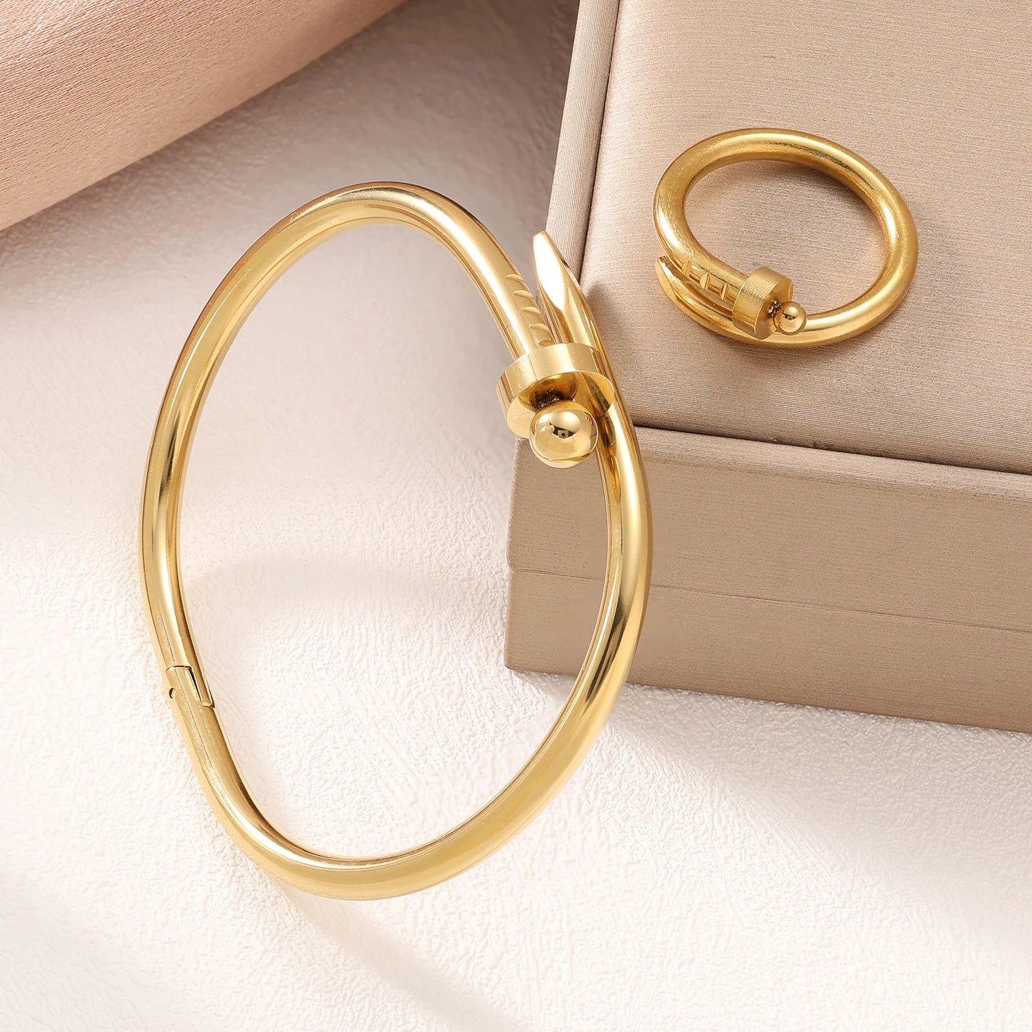 American style fashion, high-end feel, light luxury, nail bracelet, ring,